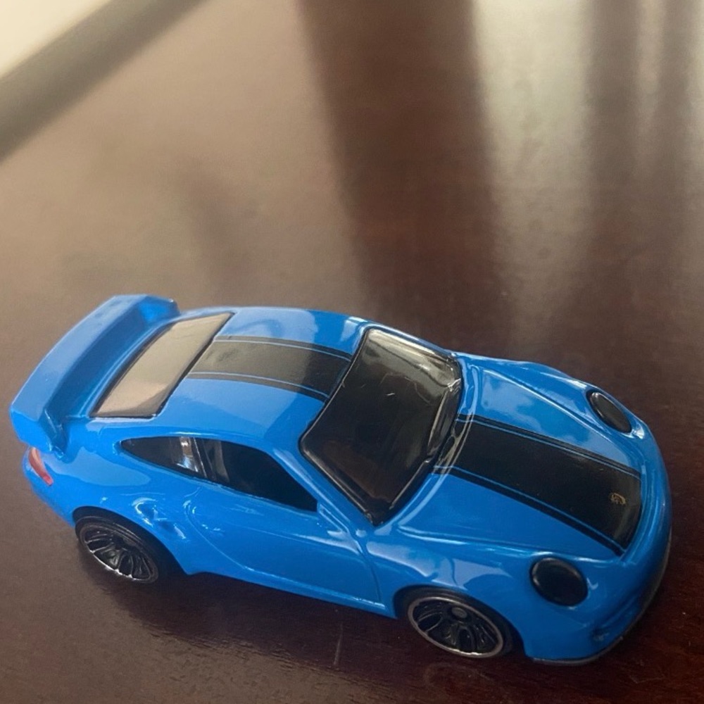 Hotwheels 2010 Porsche 911 GT2 from Exclusive Multipack